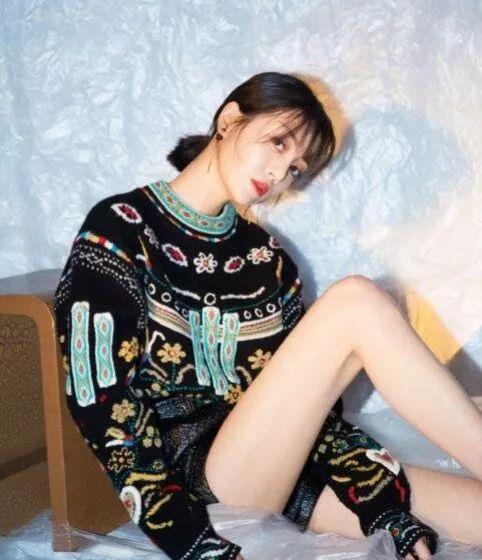 李溪芮圈内爆料视频,娱乐圈背后的真实故事 第1张 李溪芮圈内爆料视频,娱乐圈背后的真实故事 第1张